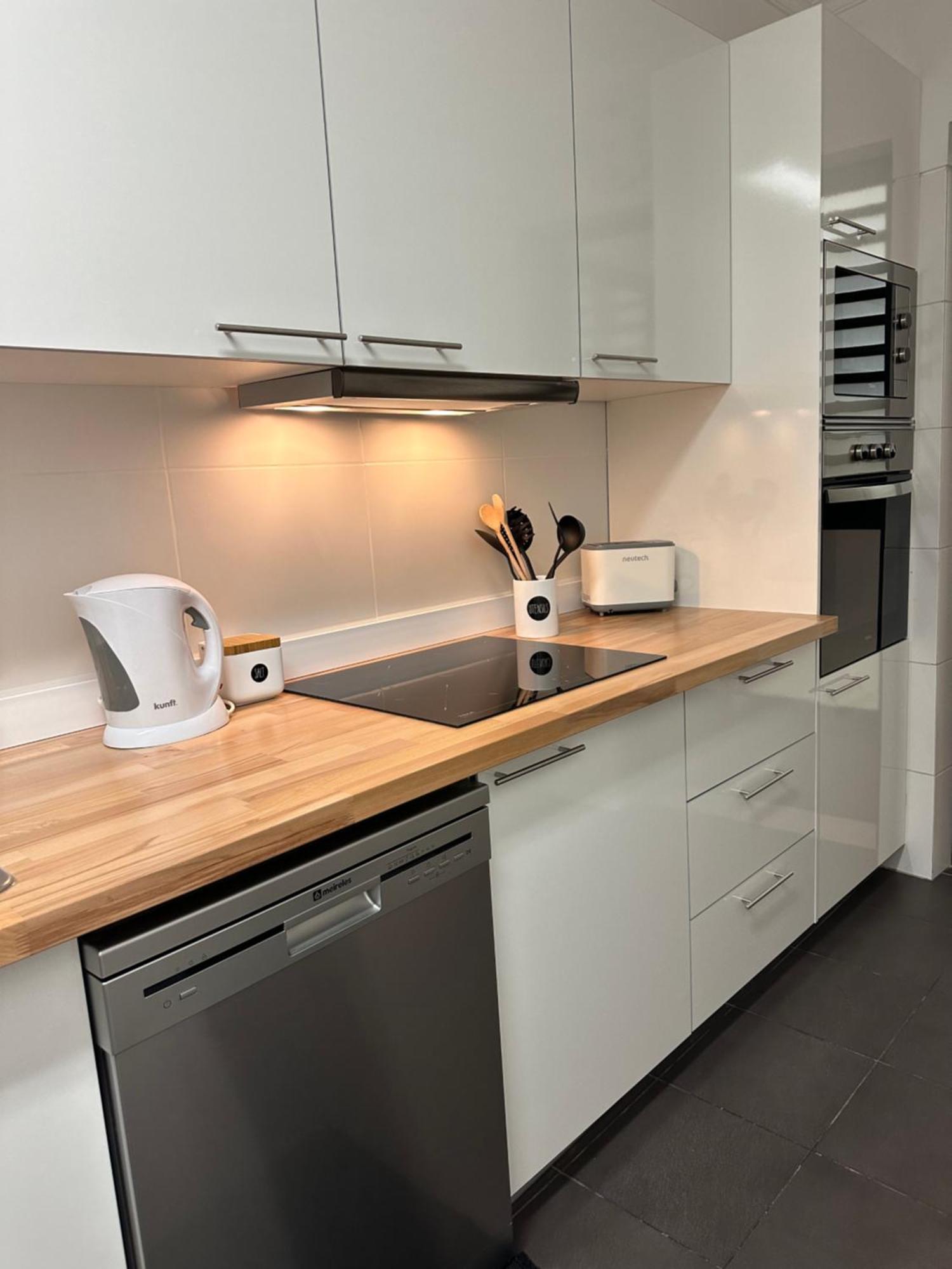 פונשל Lido View Holiday Apartment מראה חיצוני תמונה